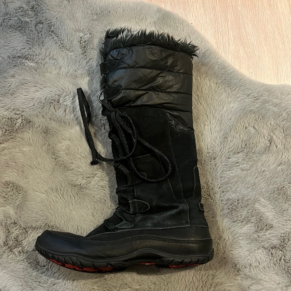 THE NORTH FACE BOOTS!!